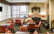 Bar, Cafe and Lounge 4 Quality Inn Roanoke near Lake Gaston