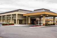 Bangunan Quality Inn Roanoke near Lake Gaston