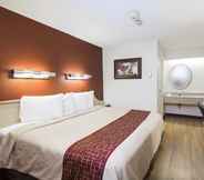 Bilik Tidur 6 Red Roof Inn Parkersburg