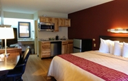 Kamar Tidur 4 Red Roof Inn Parkersburg