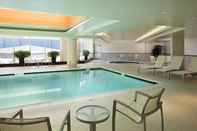 Swimming Pool Embassy Suites by Hilton Washington DC Chevy Chase Pavilion