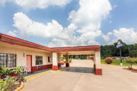 Exterior Days Inn by Wyndham Yazoo City