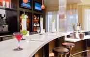 Bar, Cafe and Lounge 5 Courtyard by Marriott Fresno