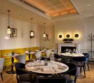 Restoran 7 100 Queen's Gate Hotel London, Curio Collection by Hilton