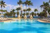 Swimming Pool Renaissance Santo Domingo Jaragua Hotel & Casino