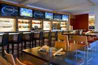 Bar, Kafe, dan Lounge Boston Marriott Cambridge