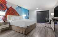 Bilik Tidur 2 Clarion Pointe Fresno near Yosemite