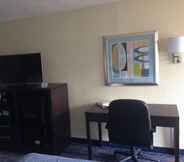 Bedroom 7 Days Inn by Wyndham San Antonio Northwest/Seaworld