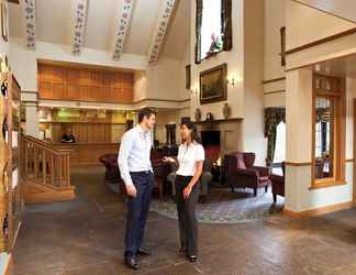 Lobby 2 Lancaster House Hotel