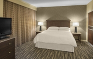 Kamar Tidur 6 Sheraton Suites Akron Cuyahoga Falls