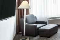 Common Space Clarion Hotel & Suites BWI Airport North