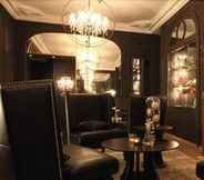 Bar, Kafe, dan Lounge 2 New Hotel Roblin La Madeleine