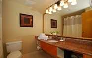 In-room Bathroom 7 Comfort Inn Shady Grove - Gaithersburg - Rockville