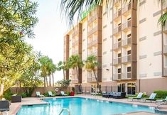 Swimming Pool 5 Wyndham Garden New Orleans Airport