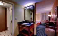 ห้องน้ำภายในห้อง 7 Fairfield Inn by Marriott New Haven Wallingford