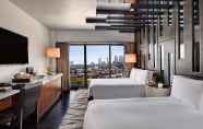 Kamar Tidur 4 SIXTY Beverly Hills