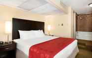 Kamar Tidur 6 Ramada Plaza & Conference Center by Wyndham Gillette