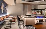 Quầy bar, cafe và phòng lounge 5 Sheraton Nashua