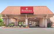 Exterior 2 Ramada by Wyndham Fresno North