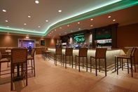 Bar, Kafe, dan Lounge Antioch Inn & Suites Near Gurnee