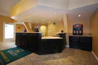 Lobby 4 Quality Inn & Suites Thousand Oaks - US101