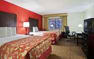 Bedroom 6 Ramada Hotel & Conference Center by Wyndham Lansing