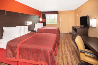 Bedroom 4 Days Inn by Wyndham Tupelo