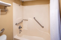 In-room Bathroom Days Inn by Wyndham Tupelo