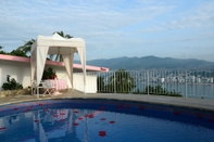 Swimming Pool Las Brisas Acapulco