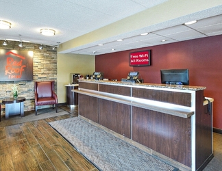 Lobby 2 Red Roof Inn Louisville Expo Airport