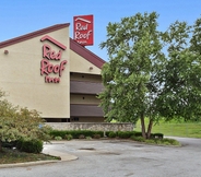 Exterior 7 Red Roof Inn Louisville Expo Airport