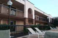 Kolam Renang Best Western Aquia/Quantico Inn