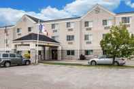 Exterior Quality Inn & Suites