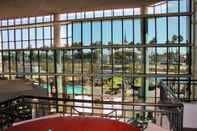 Lobi Hyatt Regency Long Beach