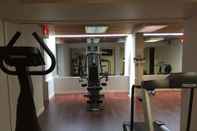 Fitness Center Quality Inn & Suites P.E. Trudeau Airport