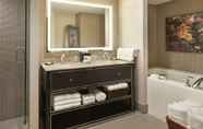 In-room Bathroom 7 Sheraton Centre Toronto Hotel