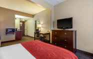 Bedroom 2 Comfort Suites