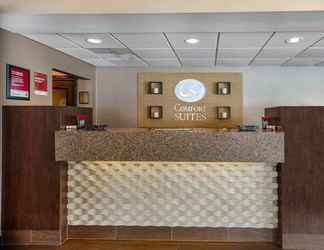 Lobby 2 Comfort Suites