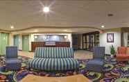 Lobby 6 Best Western Owego Inn