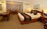 Kamar Tidur 5 Twin Towers Inn