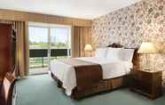 ห้องนอน 4 Travelodge by Wyndham Niagara Falls Fallsview