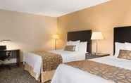 ห้องนอน 6 Travelodge by Wyndham Niagara Falls Fallsview