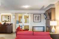 Lobi Comfort Inn Brantford