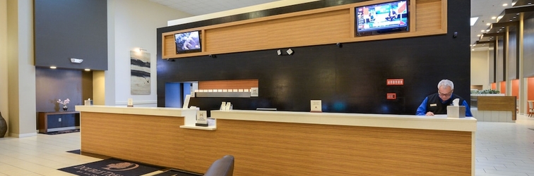 Lobby DoubleTree by Hilton Columbus - Worthington