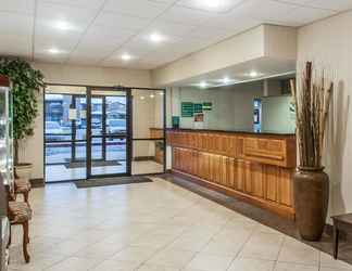 Lobby 2 Quality Inn & Suites Grants - I-40