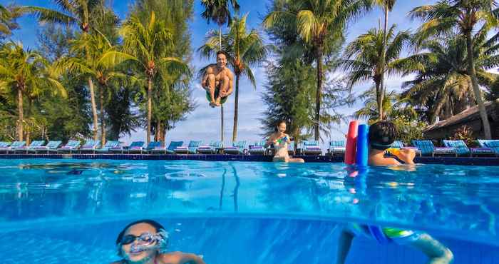 Swimming Pool Holiday Inn Resort Penang