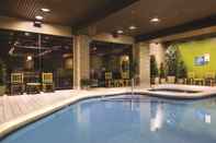Swimming Pool DoubleTree by Hilton Durango