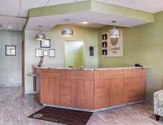 Lobby 2 Comfort Inn Brockville