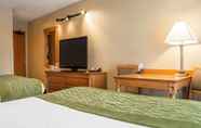 Bedroom 7 Comfort Inn Brockville