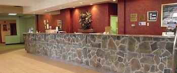 Lobi 4 Holiday Lodge Hotel & Conference Center